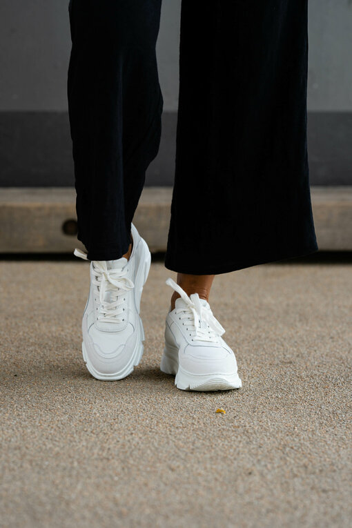 Low- Top Sneaker “AMY” white (CPH03)