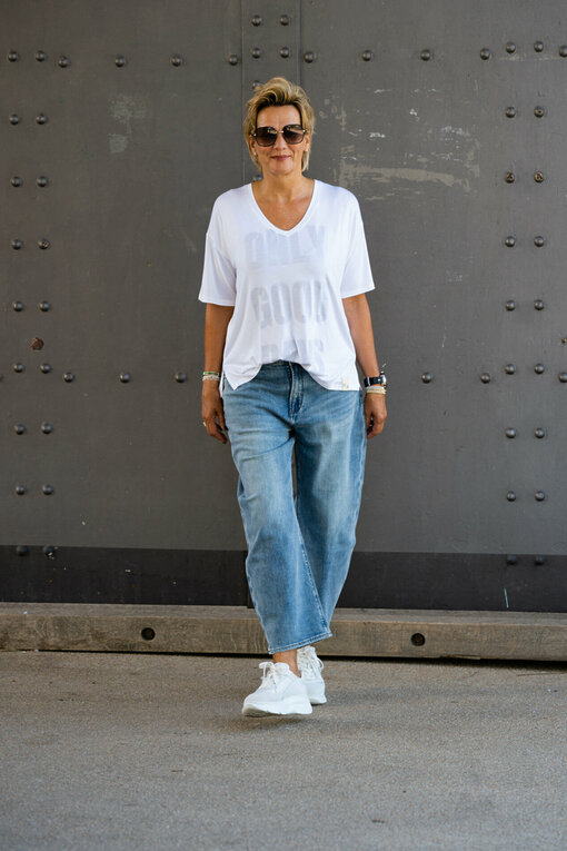 Statement Shirt "KARIAN" white (CC09) /  Jeans "YOANA" - balance blue "(ER87)