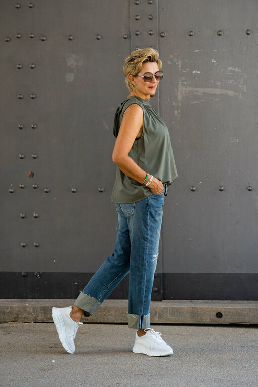 Jeans "JENNY" - ocean blue (ER90) / Elegantes Top "ANOUK" (BA04)