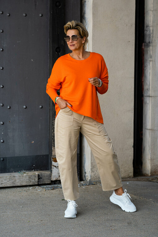 Longsleeve “VALENTINA” true orange (ER73) / 7/8 Jeans "RAISSA" - cafe (ER91)