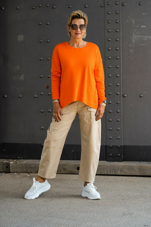 Longsleeve “VALENTINA” true orange (ER73) / 7/8 Jeans "RAISSA" - cafe (ER91)