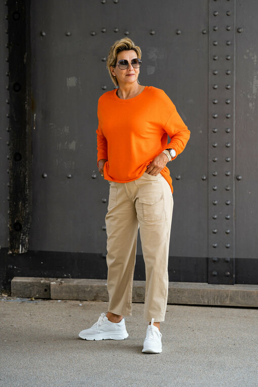 Longsleeve “VALENTINA” true orange (ER73) / 7/8 Jeans "RAISSA" - cafe (ER91)