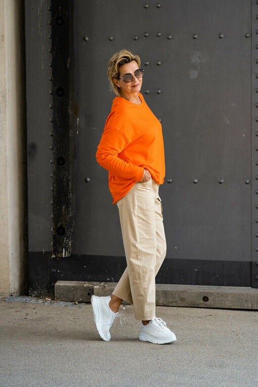 Longsleeve “VALENTINA” true orange (ER73) / 7/8 Jeans "RAISSA" - cafe (ER91)