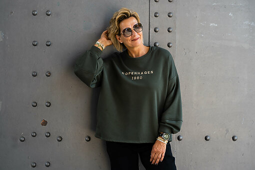 Statement Sweatshirt "SWANTJE" moos (GW87)