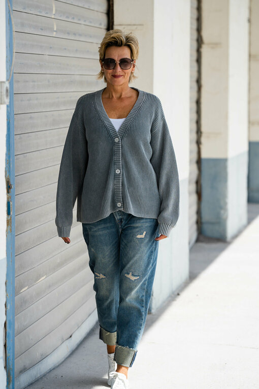 Oversized Cardigan "KRISTI" grey (CC06) / Jeans "JENNY" - ocean blue (ER90)