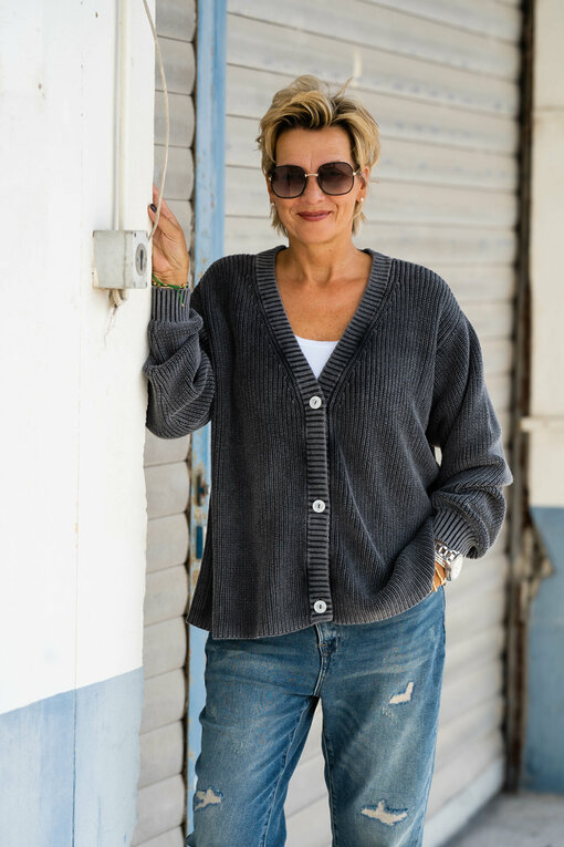 Oversized Cardigan "KRISTI" black (CC06) / Jeans "JENNY" - ocean blue (ER90)