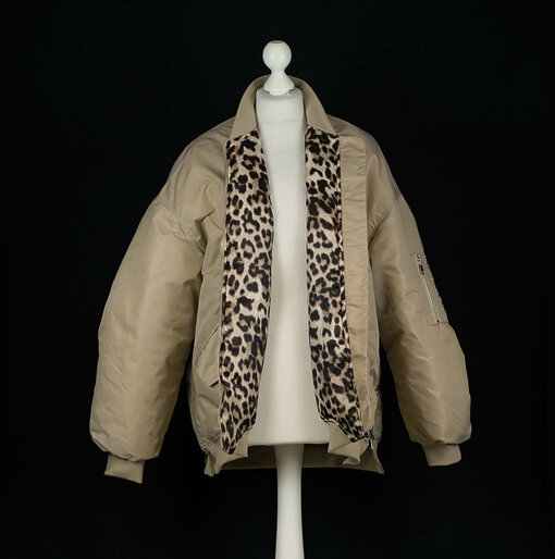 Coole Bomberjacke "ANNABELLE" beige/leo (GW60)