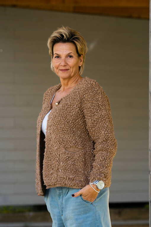 Kuschelige Strickjacke "ELEONORE" caramel (GW03)