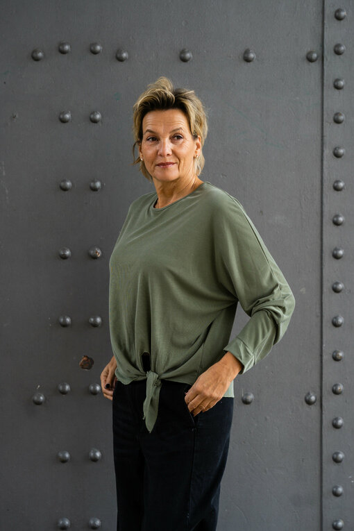 Cooles Knoten-Longsleeve “CAISSY” khaki (BA52)