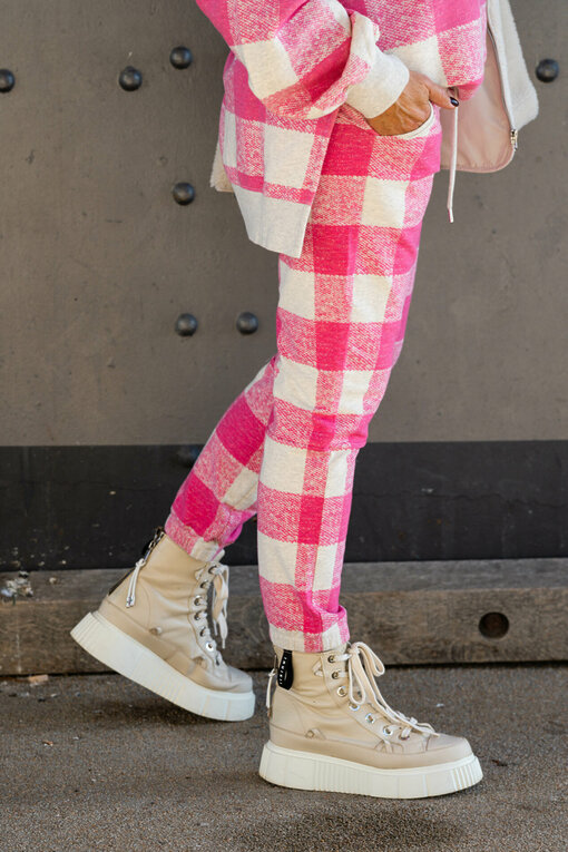 Regular Fit Cropped Jogger "KALINKA" bright pink (10D66)