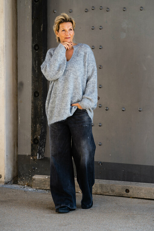 Oversized Strickpullover “CAROLINE” grau (GW229) / Jeans “KALEA” – silent great grey (ER20)