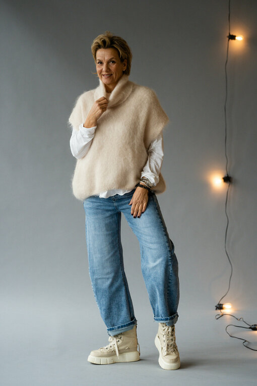 Mohairmix Pullunder "CHRISTIANE" anthrazit (GW210) / Coole O-Shape Jeans "REBECCA" stonewashed blue (H05