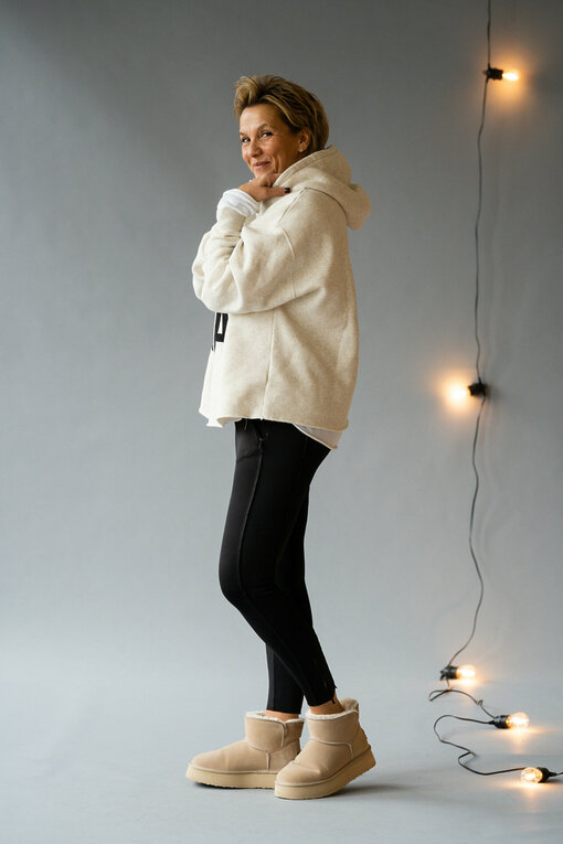 Scuba Fitted Pants “VERENA” (10D82) / Statement Hoodie “ELIN” (10D106)