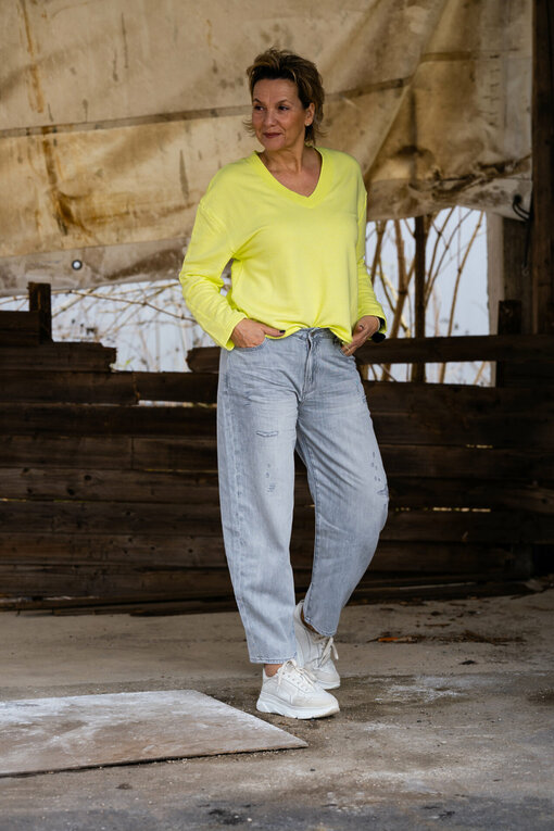 Casual Longsleeve "THALISA" canary (ER22) / Jeans "YOANA" - marble grey (ER78)